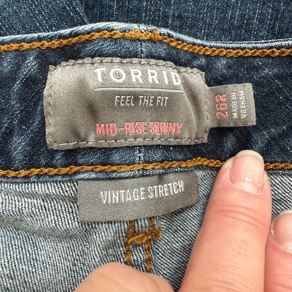Torrid Jeans Mid Rise Skinny Ankle Vintage Stretch Medium Wash Size 26 #13622634 - Picture 2 of 12